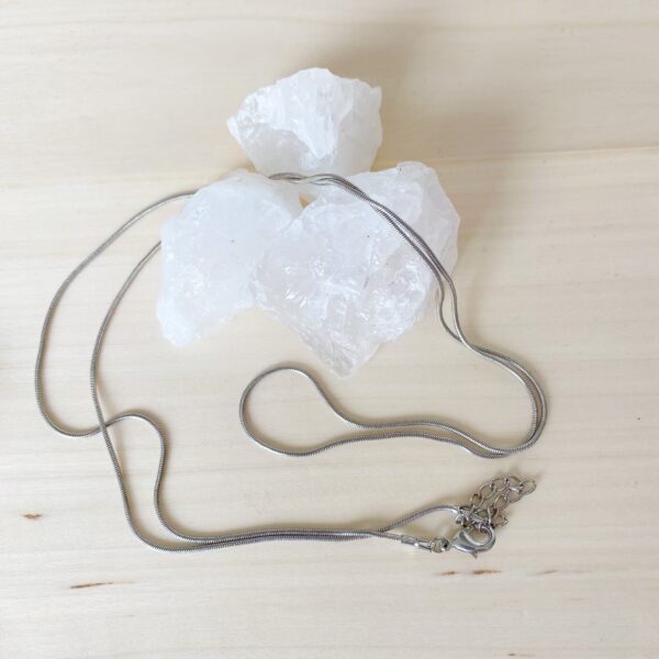 Zilverkleurige ketting - lang - 38 cm